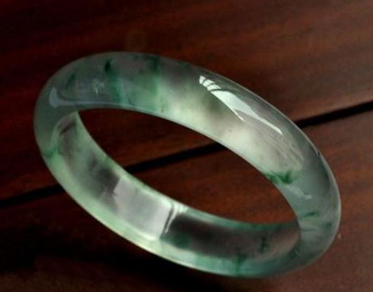 鉴定翡翠真假小妙招，小白3分钟学会，超实用   第2张