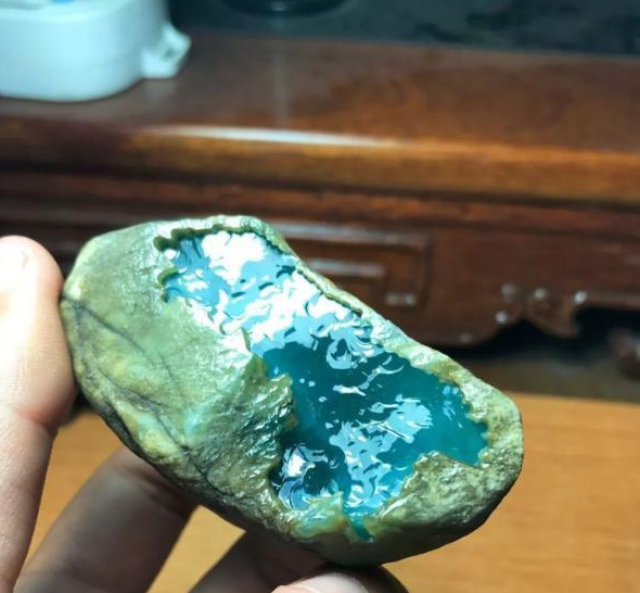 你了解的翡翠有多少，抛光的重要性又能体现什么呢？   第10张