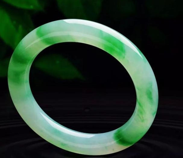 玩翡翠的酸甜苦辣，你都体会过吗？   第2张