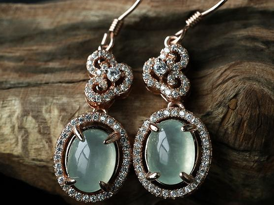 什么样的翡翠才算得上是晴水翡翠？   第5张