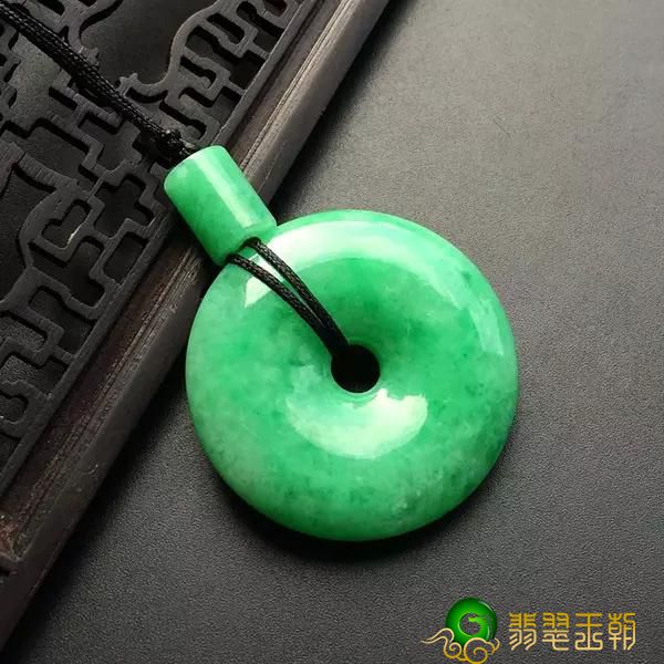 什么样的翡翠能旺财？喻意怎样？   第10张