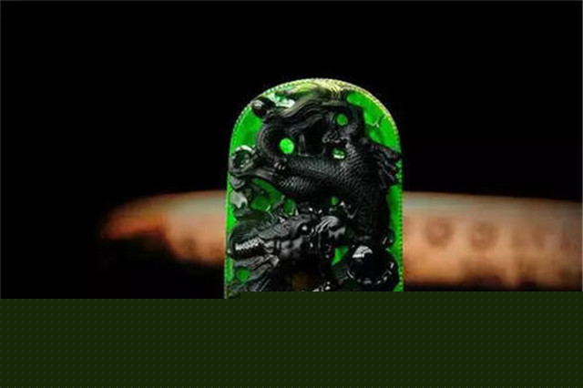 影响墨翠价格的因素什么？本文为你一一解析！   第3张