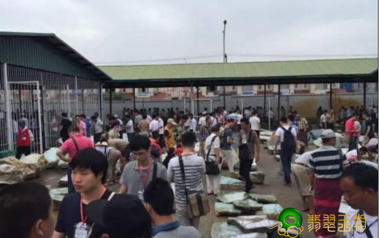 为何有时候翡翠的价钱会暴跌？翡翠销售市场会转冷？   第2张