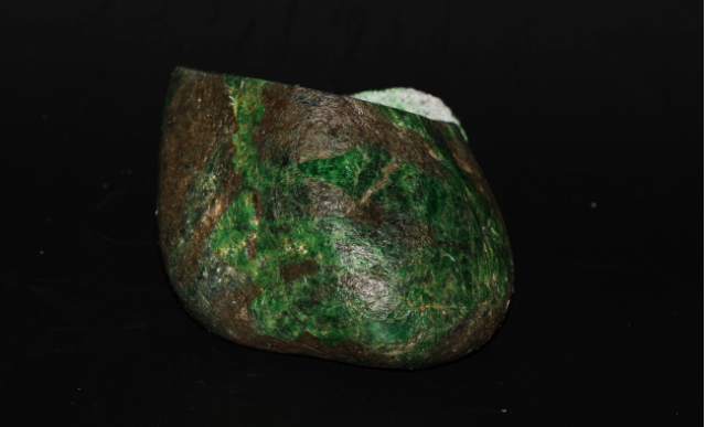 翡翠原石都有什么品种？全面为你解析它！   第1张