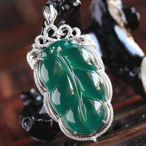 男生戴翡翠好吗？哪种翡翠适合男生佩戴？   第1张