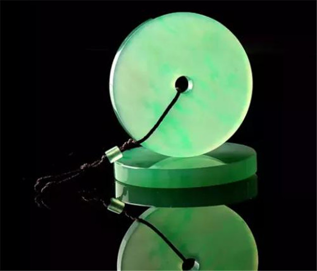 如何挑选翡翠平安扣？这里有一份挑选指南请您收下！   第3张