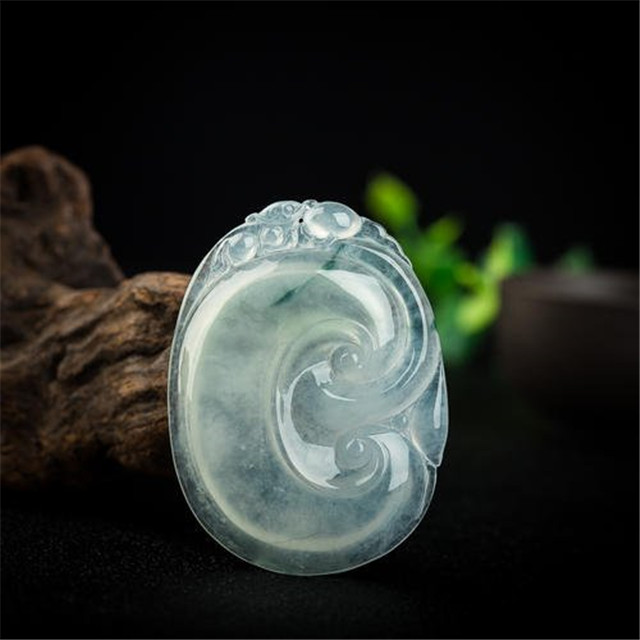 如何挑选翡翠挂件?教你挑选到品质最好的翡翠!(图文) 第2张