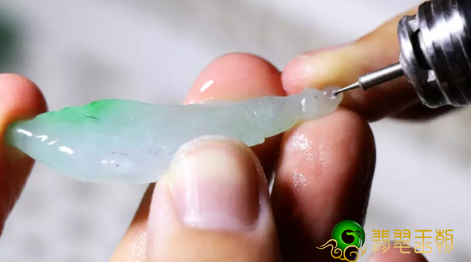 ​高手玉石雕刻翡翠鱼，一睹为快   第4张