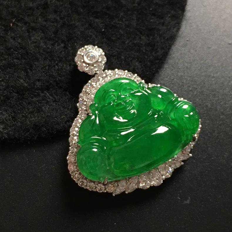 
                玉赏 | 老气？带你欣赏翡翠的设计之美
 