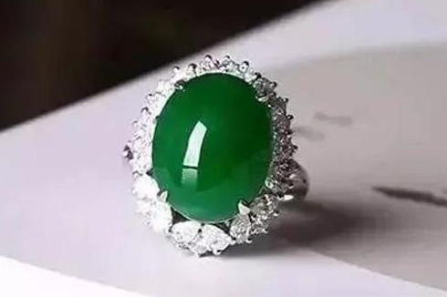 看懂光泽，你才算真的懂翡翠   第1张