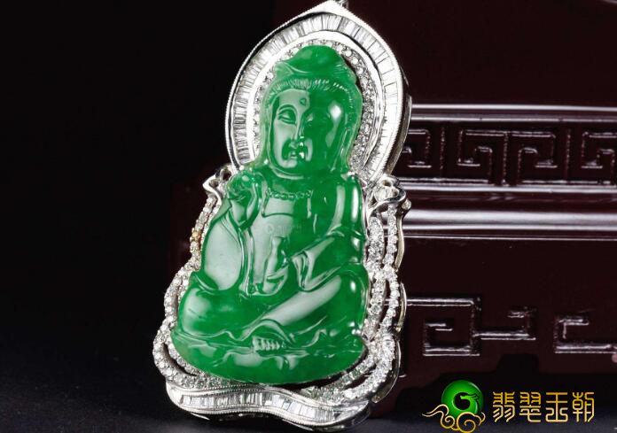 配戴翡翠观世音是对将来的一种寄予，会给大家产生好运气   第1张