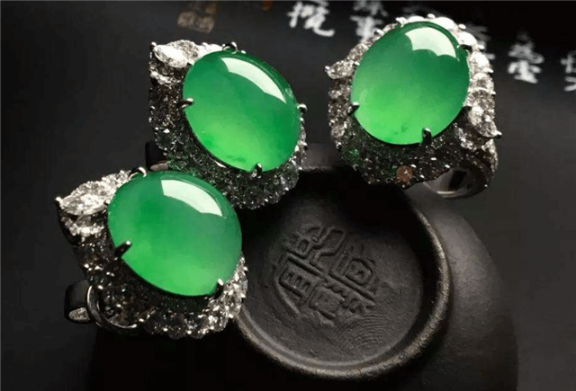 绿色系颜色那么多,哪种绿色的翡翠最优质?   第1张