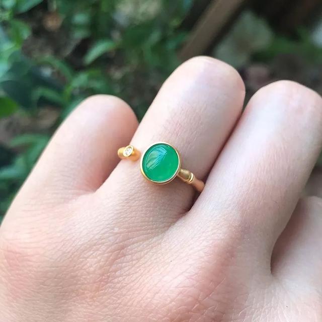 私人订制翡翠慢慢地火了起来，私人订制时代将要开启了吗？   第18张