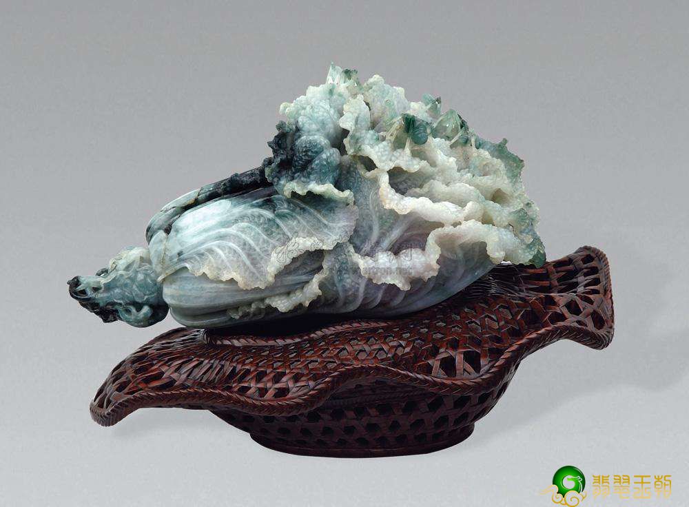 翡翠大白菜合适哪些群体配戴，翡翠大白菜的配戴注重   第3张