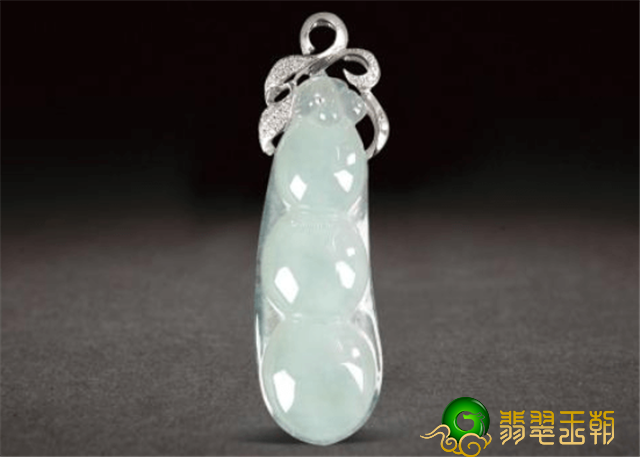 糯冰种翡翠挂件价格多少?影响它价格的因素有哪些? 第4张