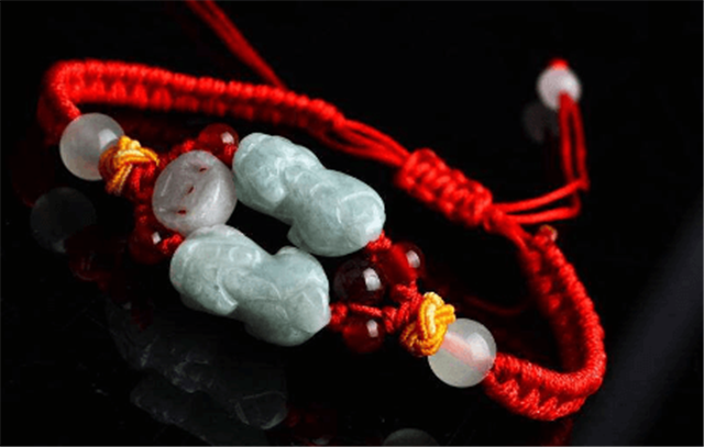 戴翡翠貔貅有什么讲究？我们在保养时要注意什么？(图文)   第2张