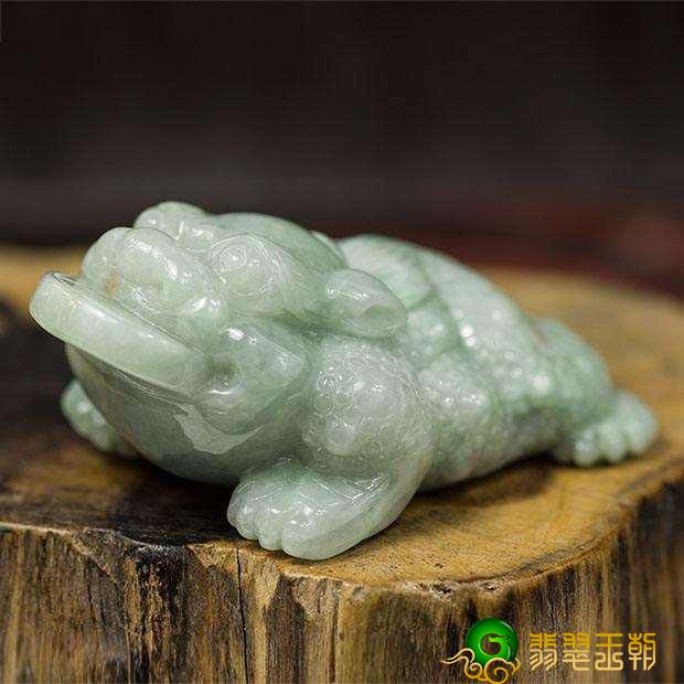 如何置放翡翠三足金蟾 翡翠三足金蟾的的置放方式