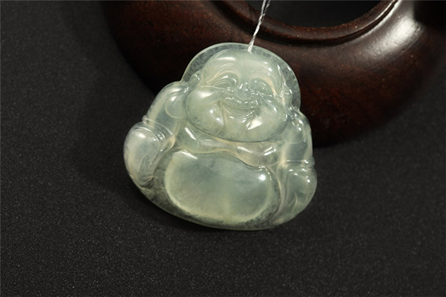 糯种翡翠属于什么档次？它有没有升值的潜力？   第2张