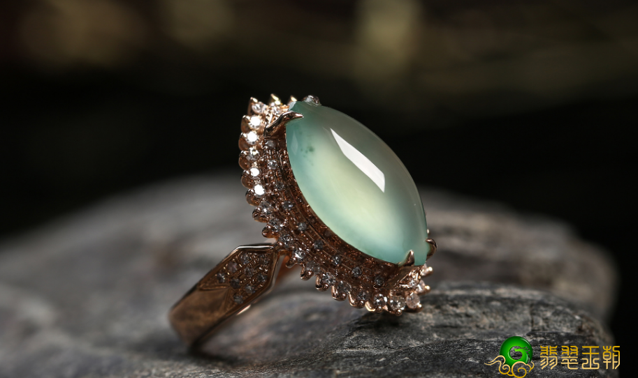 翡翠戒指好看么？翡翠戒指如何选择   第1张