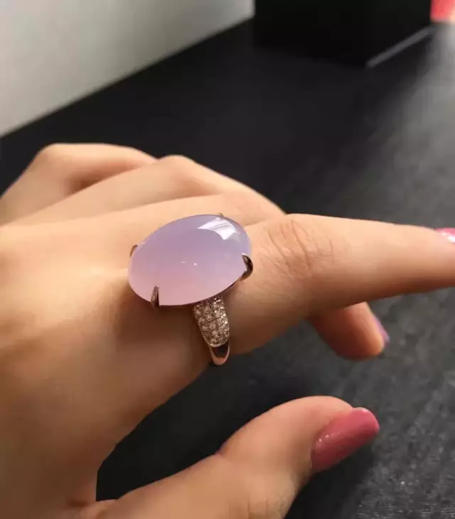 多彩的翡翠，不同的寓意！   第5张