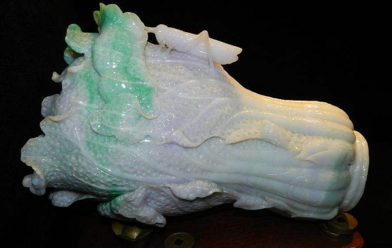 适合摆放在家中的翡翠摆件精品有哪些？   第1张