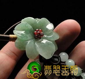 翡翠项链吊坠、摆饰及其各种各样杂件的喻意   第14张
