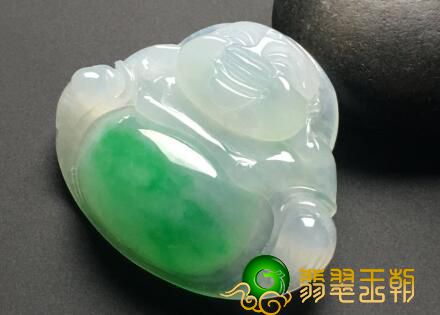 翡翠佛公脸部飘绿是大避讳？其喻意又是啥？   第2张