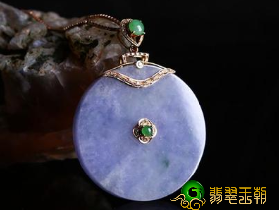 翡翠翡翠平安扣的喻意翡翠翡翠平安扣有什么喻意和戴法 第2张