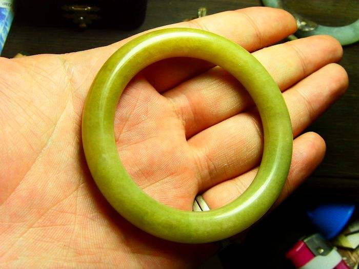 翡翠a类一般多少钱？A类翡翠要通过什么方法鉴定？   第2张