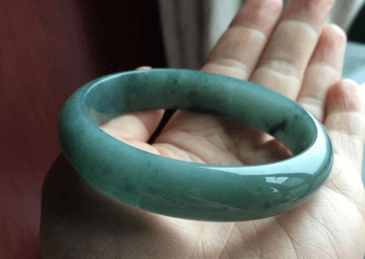 危地马拉翡翠怎么辨别？它和缅甸翡翠差很多吗？(图文)   第1张