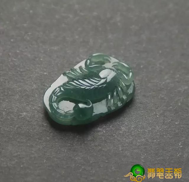 日常中的蜈蚣人担忧近,但翡翠大蜈蚣美翻了喻意还十分大!! 第5张