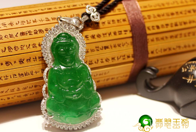 很多人都很喜欢翡翠观世音，它的价钱大家掌握是多少？   第2张
