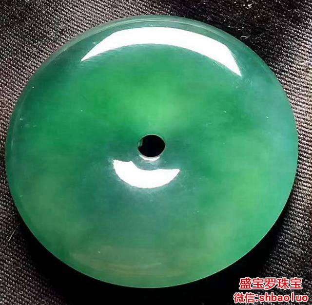 翡翠会掉色吗？造成 翡翠掉色的缘故有什么   第2张