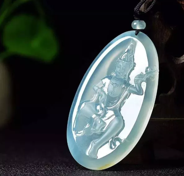 
                什么是翡翠晴水？
   第3张