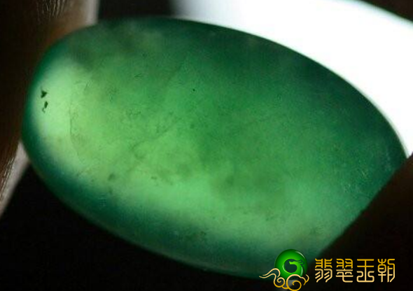 翡翠居然能够人造？生成翡翠是怎么生产制造出去的？   第1张