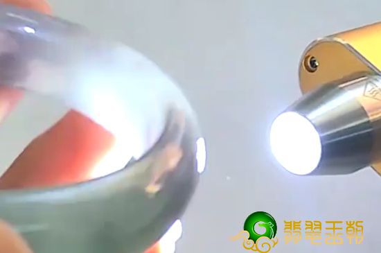 翡翠原石辨别非常简单方式 第2张