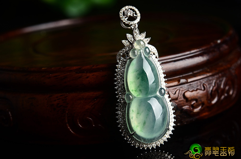 翡翠普遍的作假方式？鉴别方法给你事半功倍 