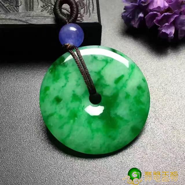 翡翠的寓意你都知道多少，能开运吗？   第4张