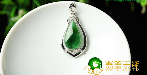 翡翠水滴有什么寓意? 第3张