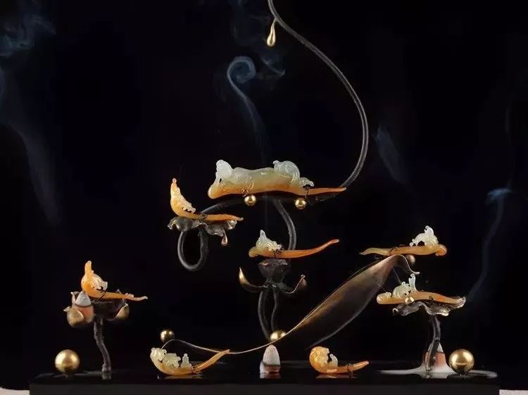 这么美的翡翠摆件，出来一件好不容易！   第10张