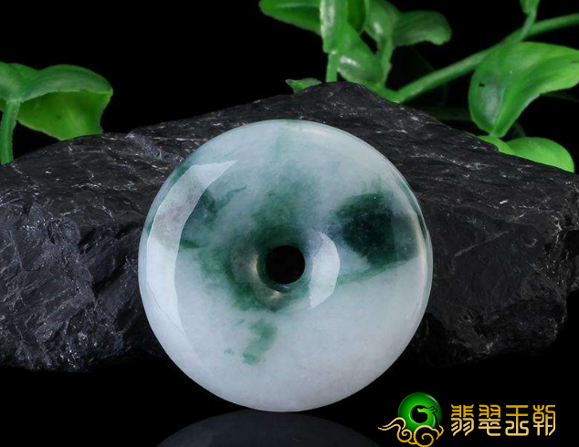 翡翠a货是假货吗？a货翡翠价格多少钱合理？   第3张