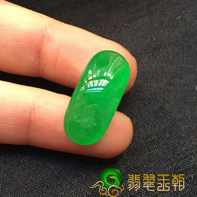 翡翠翡翠戒面价钱为何那么贵？翡翠翡翠戒面选择方式你清楚吗   第2张