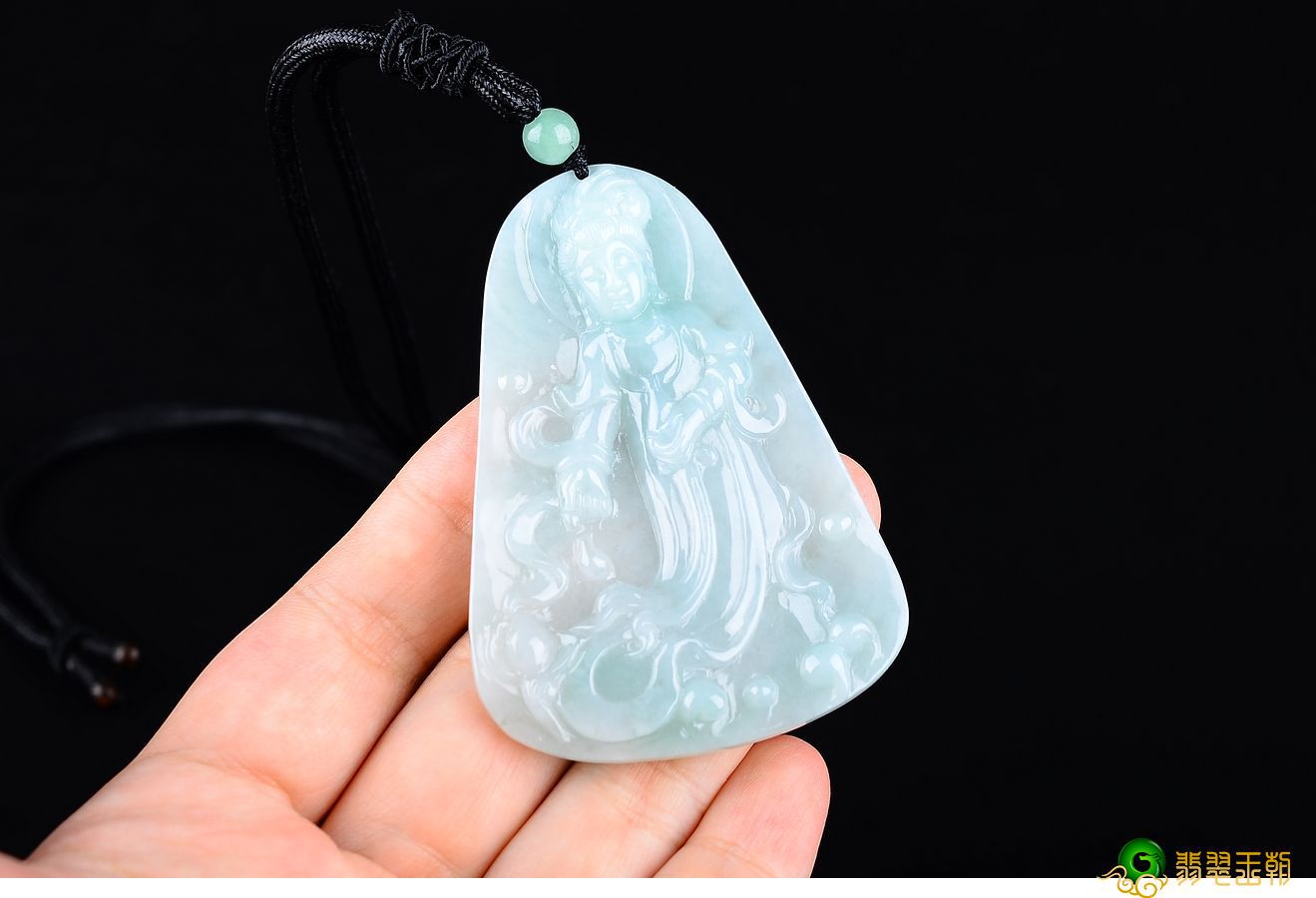 假翡翠的本来面目是啥?查看更多最新动态！   第5张