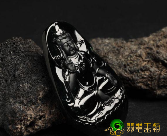 翡翠的色调有哪些 哪种色合适配戴   第1张