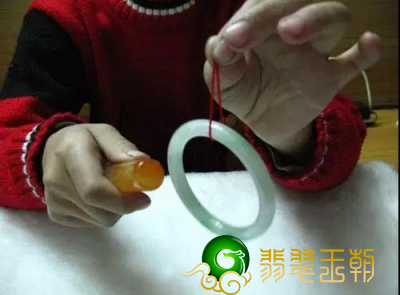 如何辨别翡翠真伪 几种专业鉴别技巧教你如何看 第3张