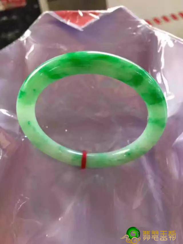 爱它的一千个理由、一万种情愫，却忽视了戴翡翠手镯的内涵和寓意   第6张