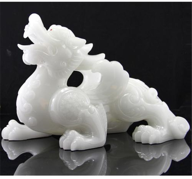 翡翠貔貅的造型哪种好？不同外观的翡翠貔貅寓意不同！(图文)   第1张