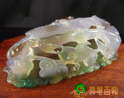 怎样选择合适自身的翡翠玉石 
