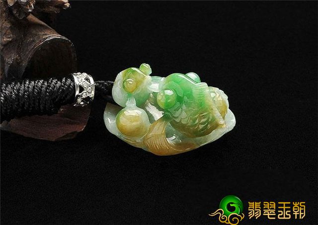黄加绿翡翠价格为何这么高?这篇文章告诉你原因! 第2张