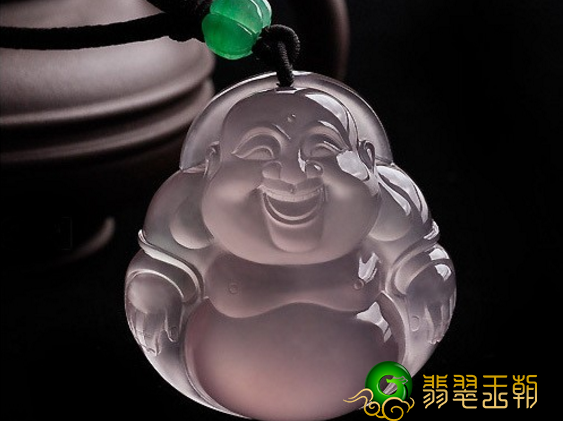怎样选择适合自身的翡翠佛象项链吊坠?我来对你说 第2张